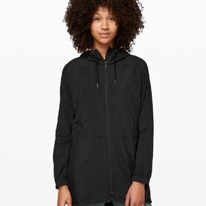 Lululemon “Seek The‎ Sky”